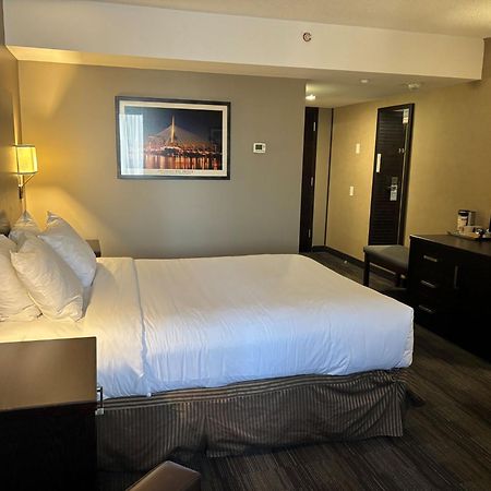 Radisson Hotel Winnipeg Downtown Exterior photo