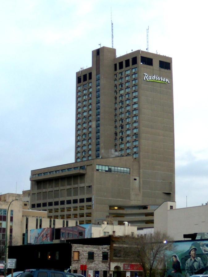 Radisson Hotel Winnipeg Downtown Exterior photo