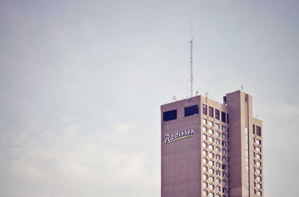 Radisson Hotel Winnipeg Downtown Exterior photo