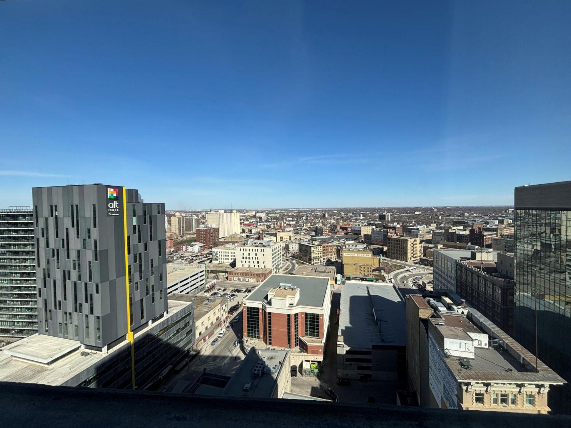Radisson Hotel Winnipeg Downtown Exterior photo